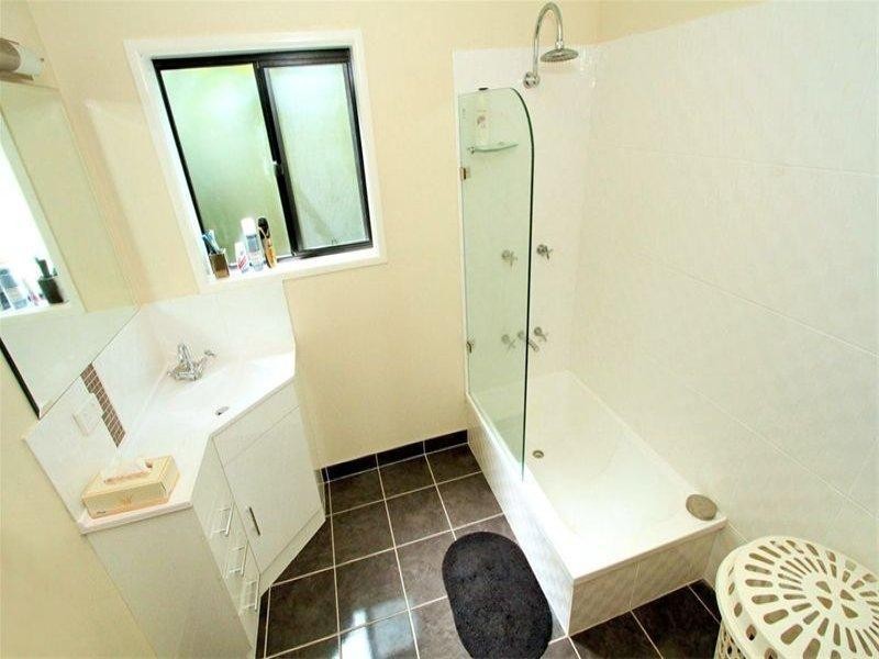 16 Turner Road, Wandal QLD 4700