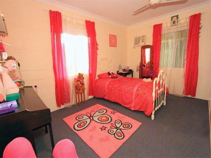 25 James Street, Gracemere QLD 4702