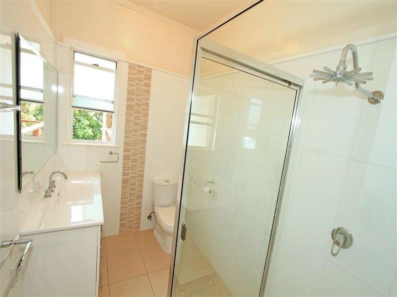 5 Bakara Street, Wandal QLD 4700