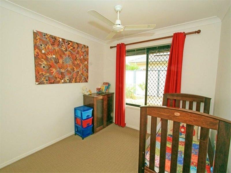 4 Kristin Close, Gracemere QLD 4702