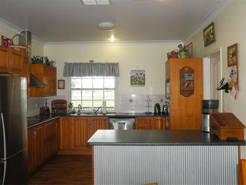 198 Boys Road, Alton Downs QLD 4702