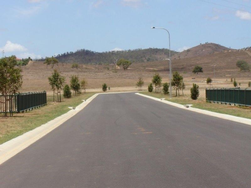 Paramount Park Estate, Parkhurst QLD 4702