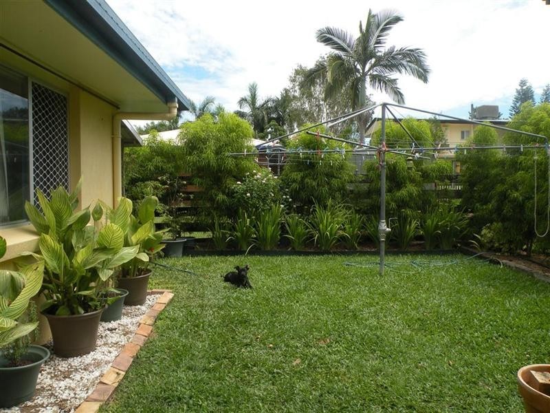 9 Harriette Street, Park Avenue QLD 4701