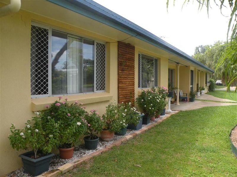 9 Harriette Street, Park Avenue QLD 4701