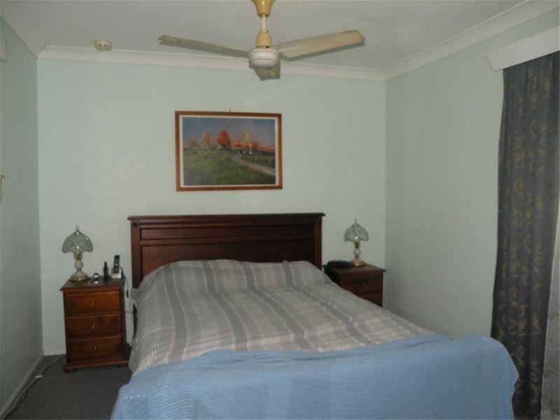 9 Harriette Street, Park Avenue QLD 4701