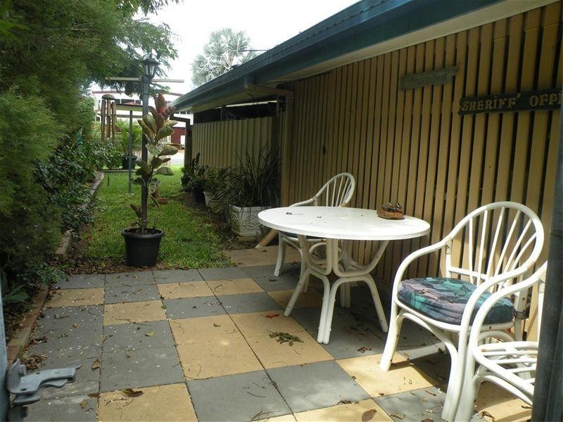 9 Harriette Street, Park Avenue QLD 4701