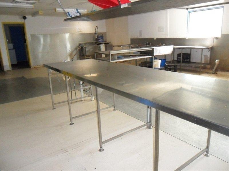 Cnr Apron Drive & Canoona Road, West Rockhampton QLD 4700