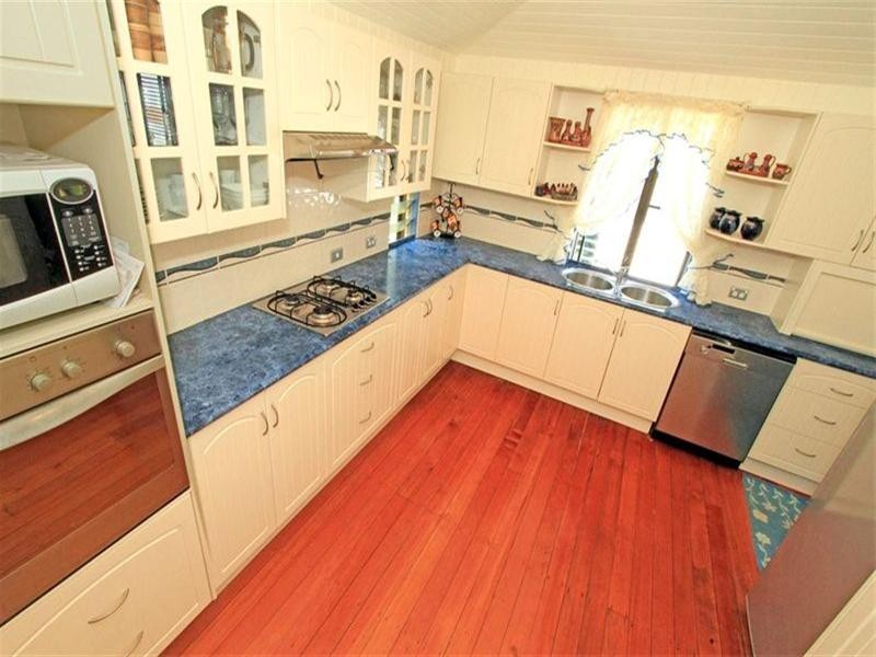 8 Curtis Street, Wandal QLD 4700