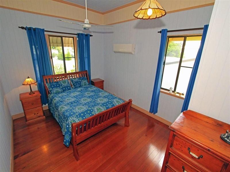 8 Curtis Street, Wandal QLD 4700