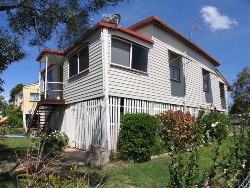 99 Wood Street, Depot Hill QLD 4700