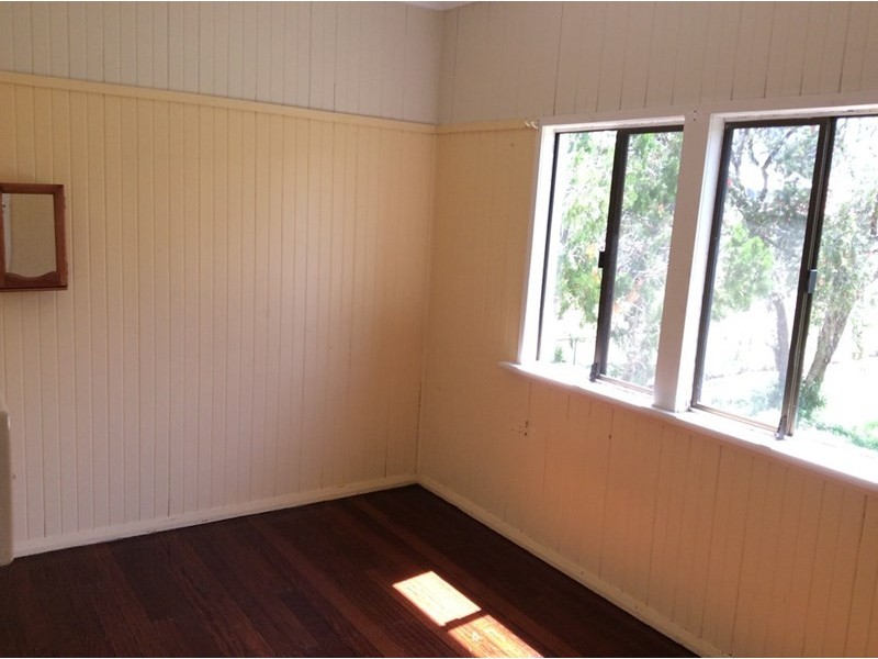 290 Waterloo Street, Berserker QLD 4701