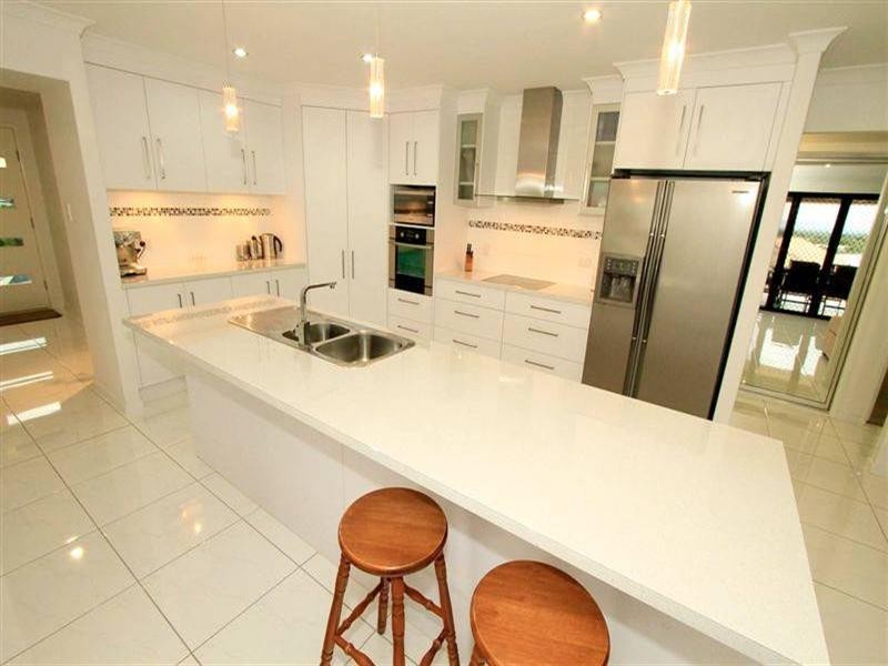 10 Hodda Drive, Kawana QLD 4701