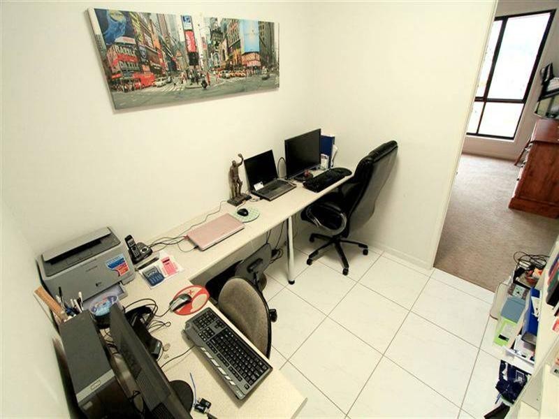 10 Hodda Drive, Kawana QLD 4701