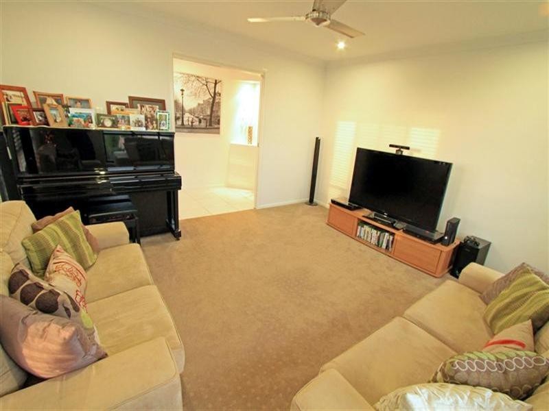 10 Hodda Drive, Kawana QLD 4701