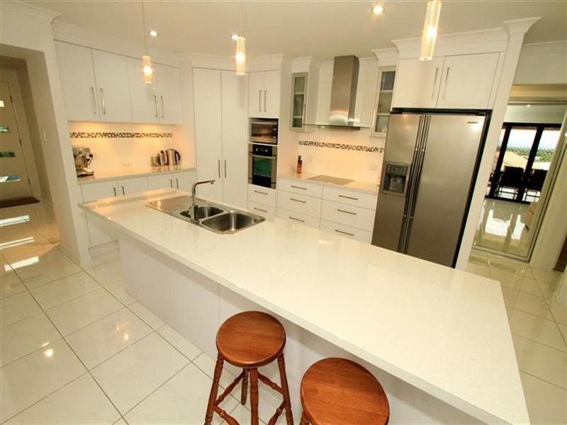 10 Hodda Drive, Kawana QLD 4701