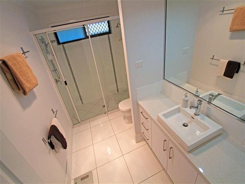 10 Hodda Drive, Kawana QLD 4701