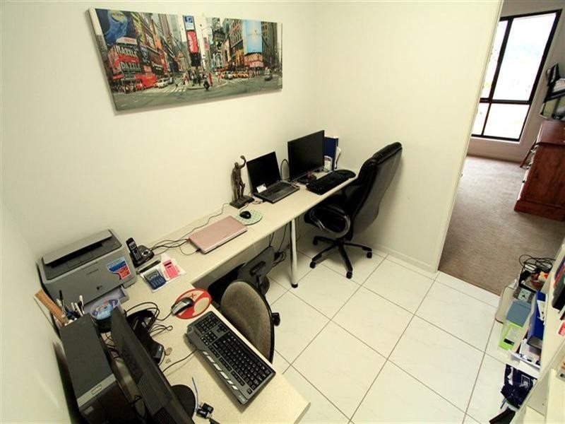 10 Hodda Drive, Kawana QLD 4701