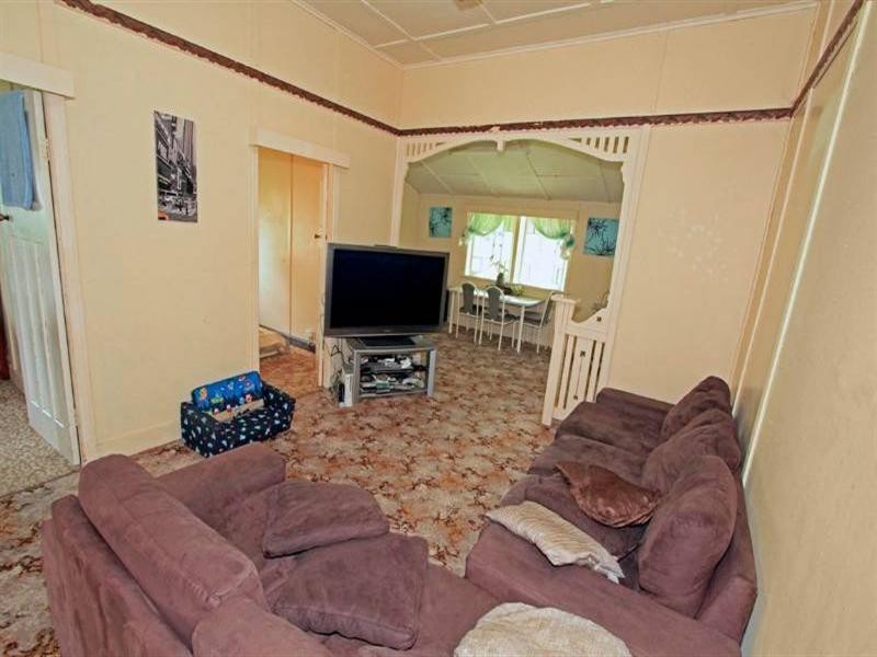 132 Nobbs Street, Berserker QLD 4701