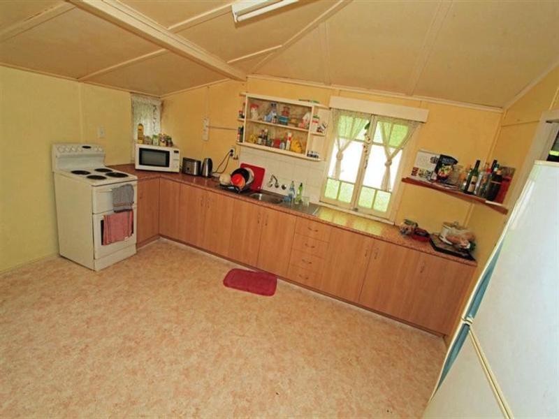 132 Nobbs Street, Berserker QLD 4701