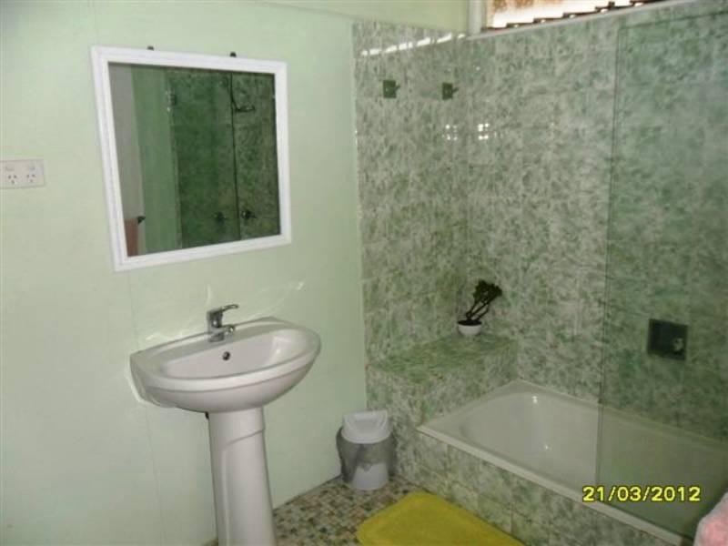 12 Agnes Street, The Range QLD 4700