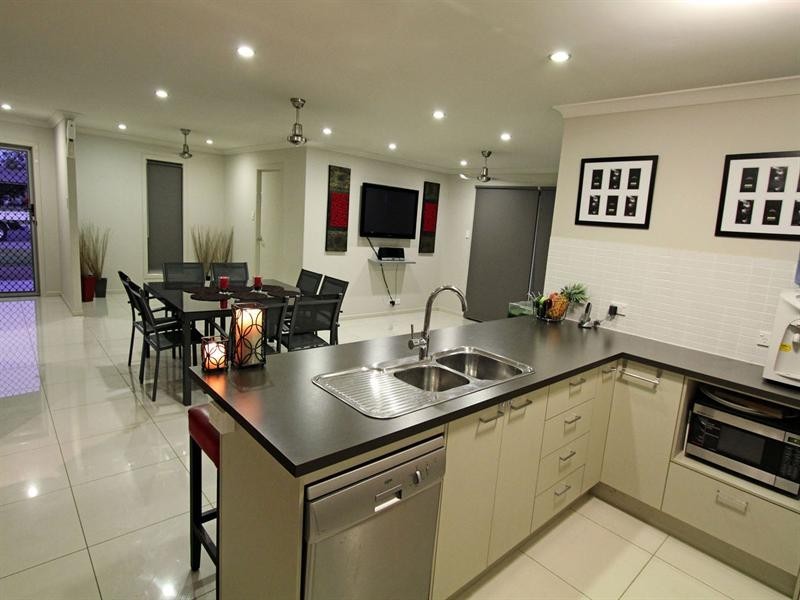 19 Cunningham Court, Gracemere QLD 4702