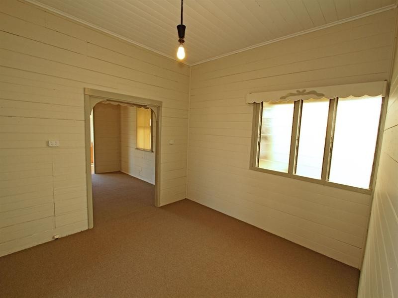 248 West Street, Depot Hill QLD 4700