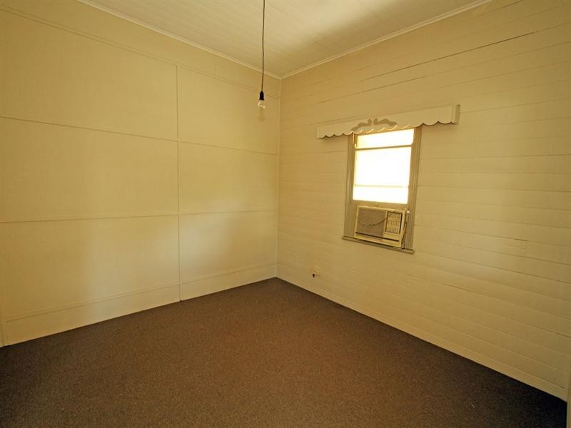 248 West Street, Depot Hill QLD 4700