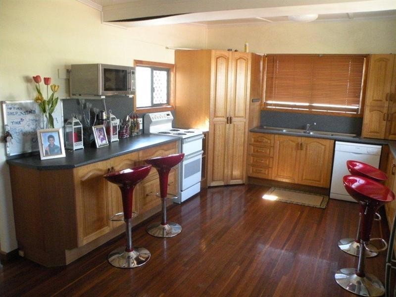 31 Face Street, Park Avenue QLD 4701