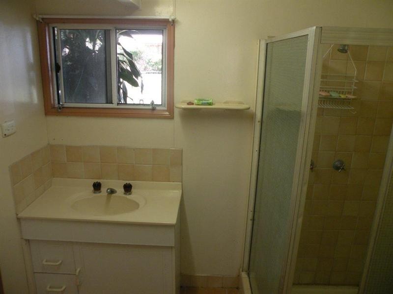 31 Face Street, Park Avenue QLD 4701