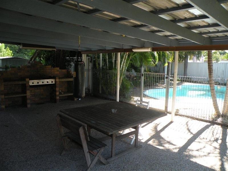 31 Face Street, Park Avenue QLD 4701