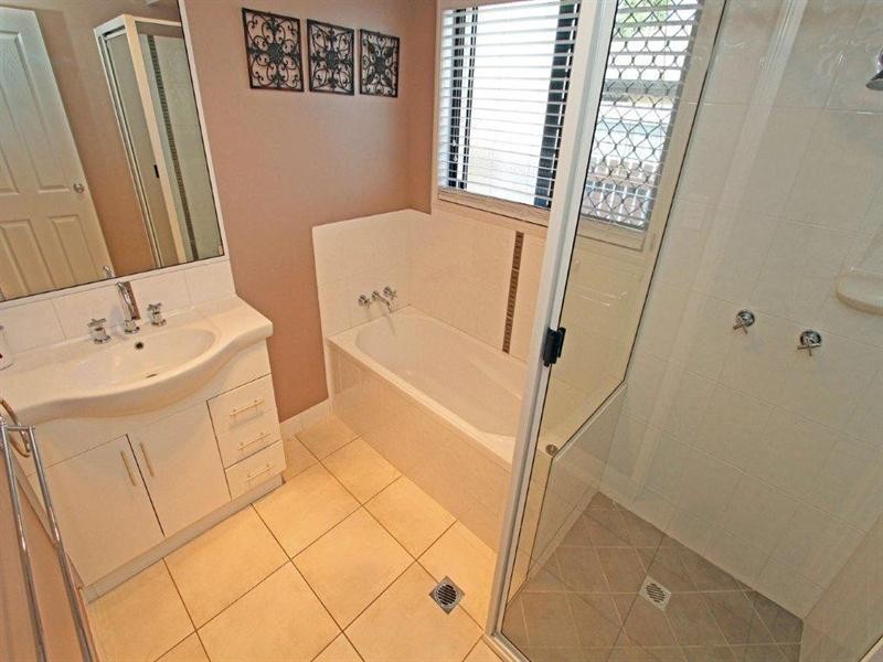 10 Gilmore Court, Gracemere QLD 4702