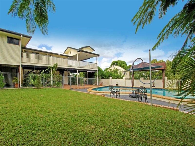 252 Upper Dawson Road, The Range QLD 4700