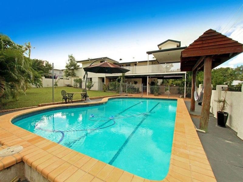 252 Upper Dawson Road, The Range QLD 4700