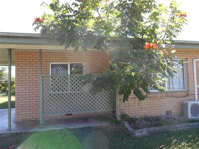 1/14 Booker Street, Park Avenue QLD 4701