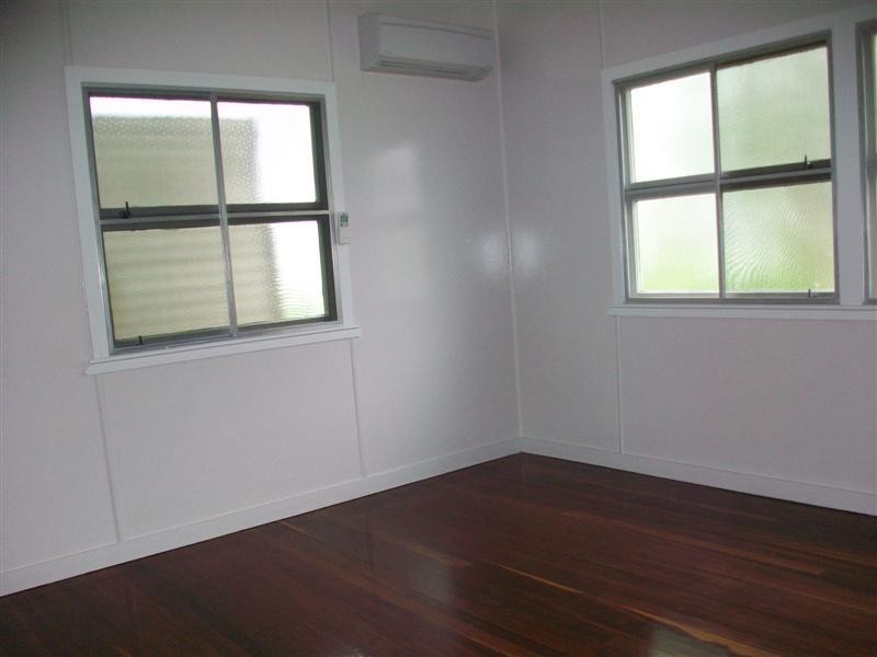 11 Bowen Terrace, The Range QLD 4700