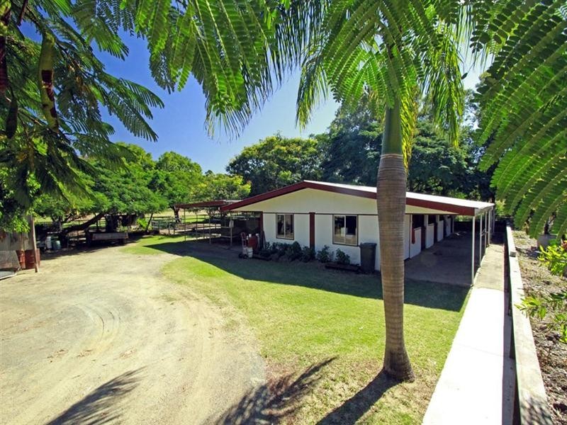 5 Bernard Street, Berserker QLD 4701