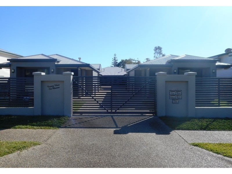 2/23 Macaree Street, Berserker QLD 4701