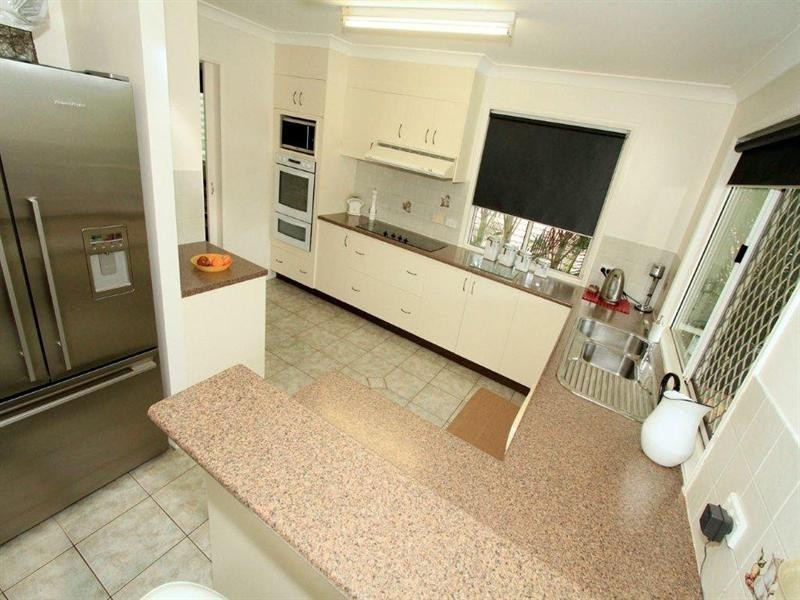 15 Fenwick Street, Gracemere QLD 4702