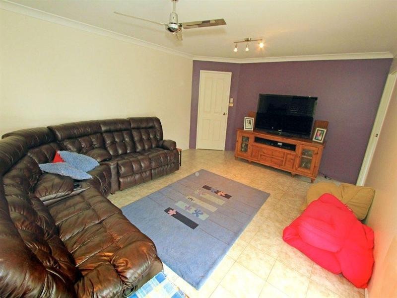 15 Fenwick Street, Gracemere QLD 4702