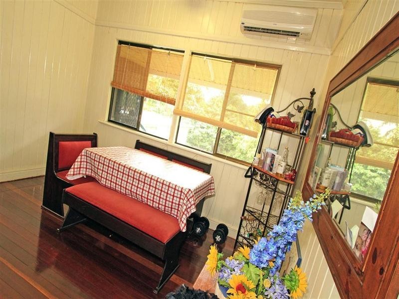 4 Jones Street, Wandal QLD 4700