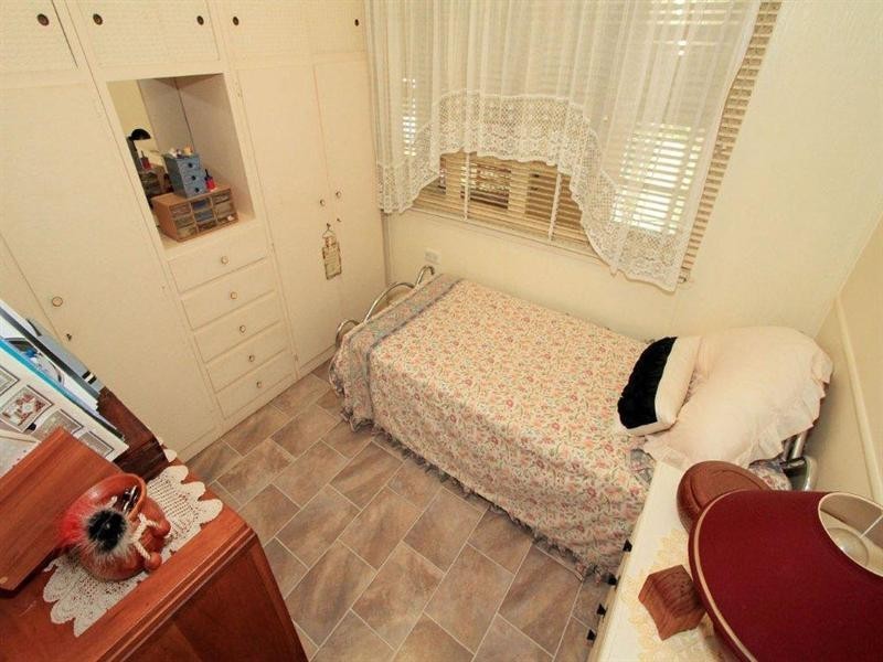 4 Wackford Street, Park Avenue QLD 4701