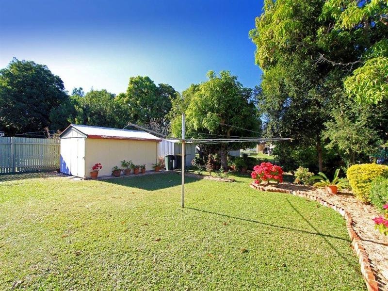 4 Wackford Street, Park Avenue QLD 4701