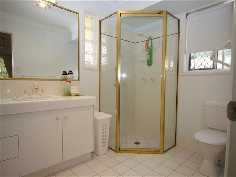 18 Sunrise Crescent, Gracemere QLD 4702