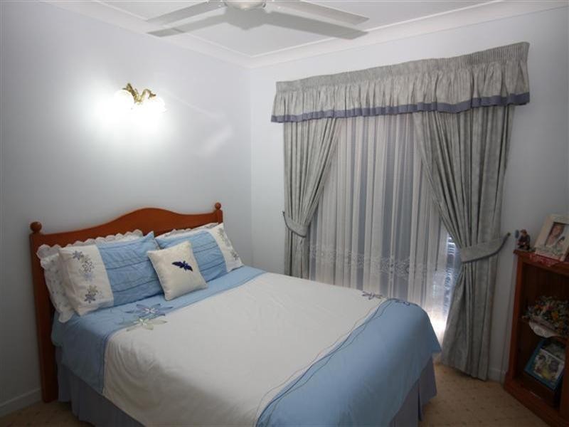 18 Sunrise Crescent, Gracemere QLD 4702