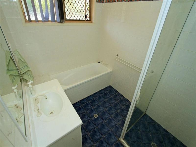 15 Carol Court, Glenlee QLD 4711