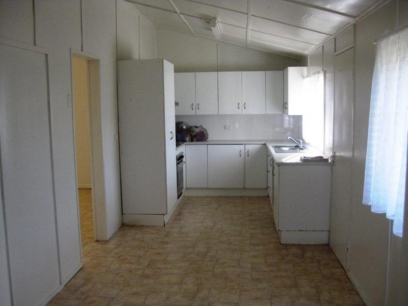 7 Bridge Street, Mount Morgan QLD 4714