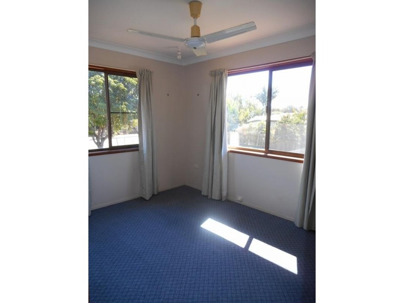 1/155 High Street, Berserker QLD 4701
