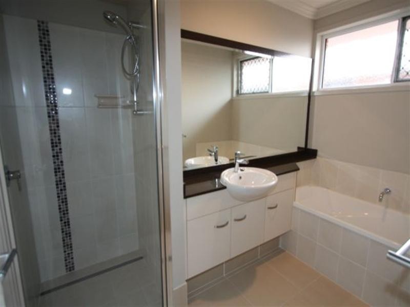 163 Elphinstone Street, Berserker QLD 4701