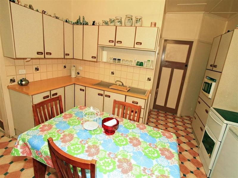 44 Meade Street, Wandal QLD 4700