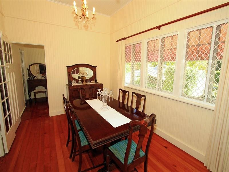 62 Cambridge Street, The Range QLD 4700